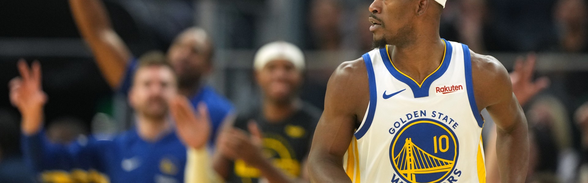 华体会 hth-巴特勒：我真的不太会去特别关注裁判 我觉得他们工作挺难的