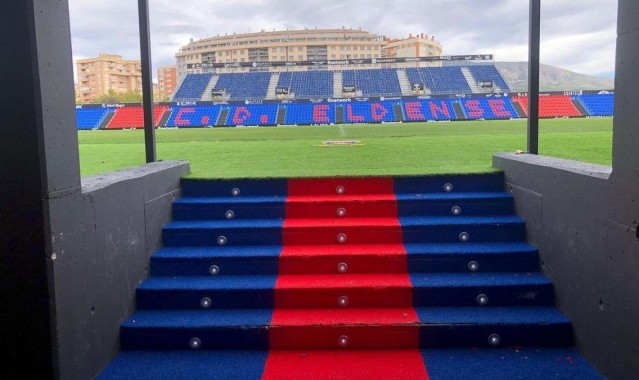 每体：一沙特背景公司将收购拉科鲁尼亚，并将重新打造俱乐部