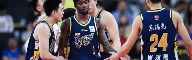 华体会 hth-广东宏远遭遇大逆转！输给北京首钢，徐杰被罚下，赵睿23分|麦基|萨姆纳|张才仁|周琦|胡明轩_新浪体育_新浪新闻